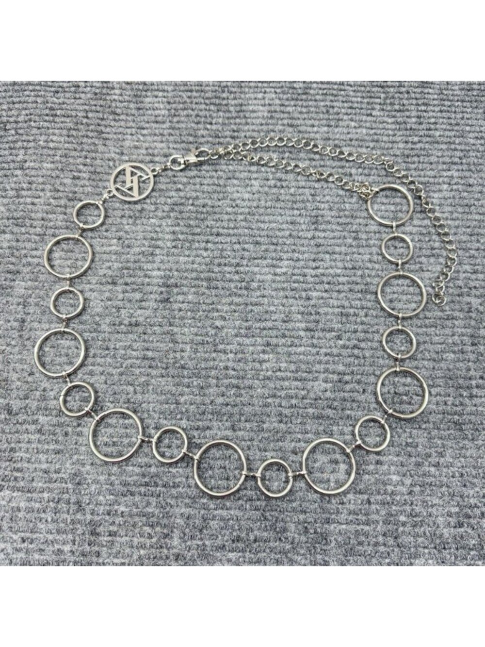 Vintage Adrienne Vittadini Silver Chain Hip Belt Geometric AV Logo Circle Y2K
